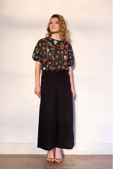 Atelier Jupe black cotton with dots and flowers