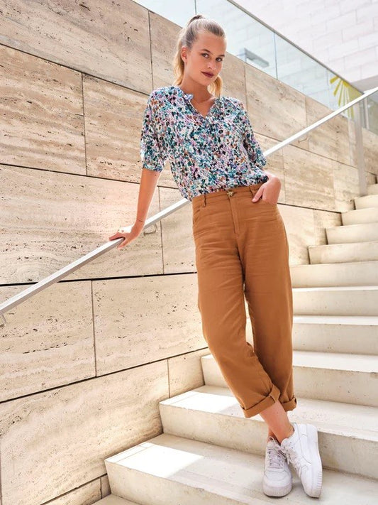 Atelier Jupe off-white viscose with small paint print