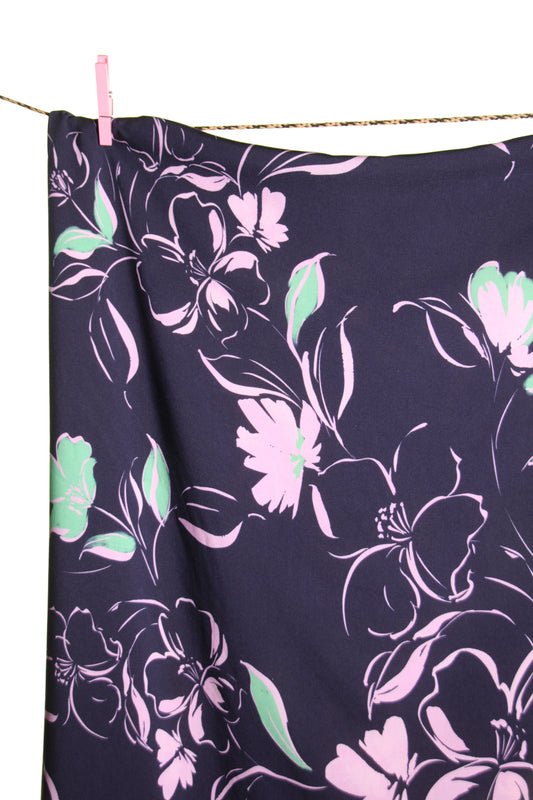 Atelier Jupe dark blue viscose with lilac and green flowers