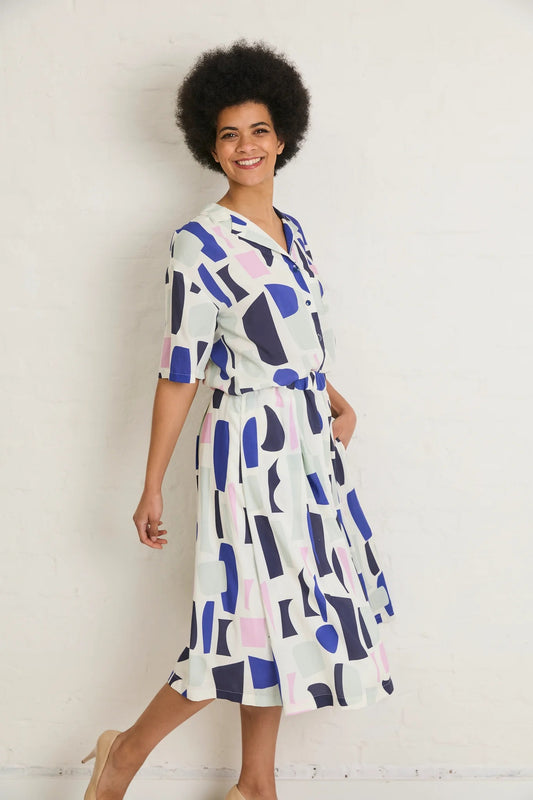 Atelier Jupe white viscose with soft abstract shapes