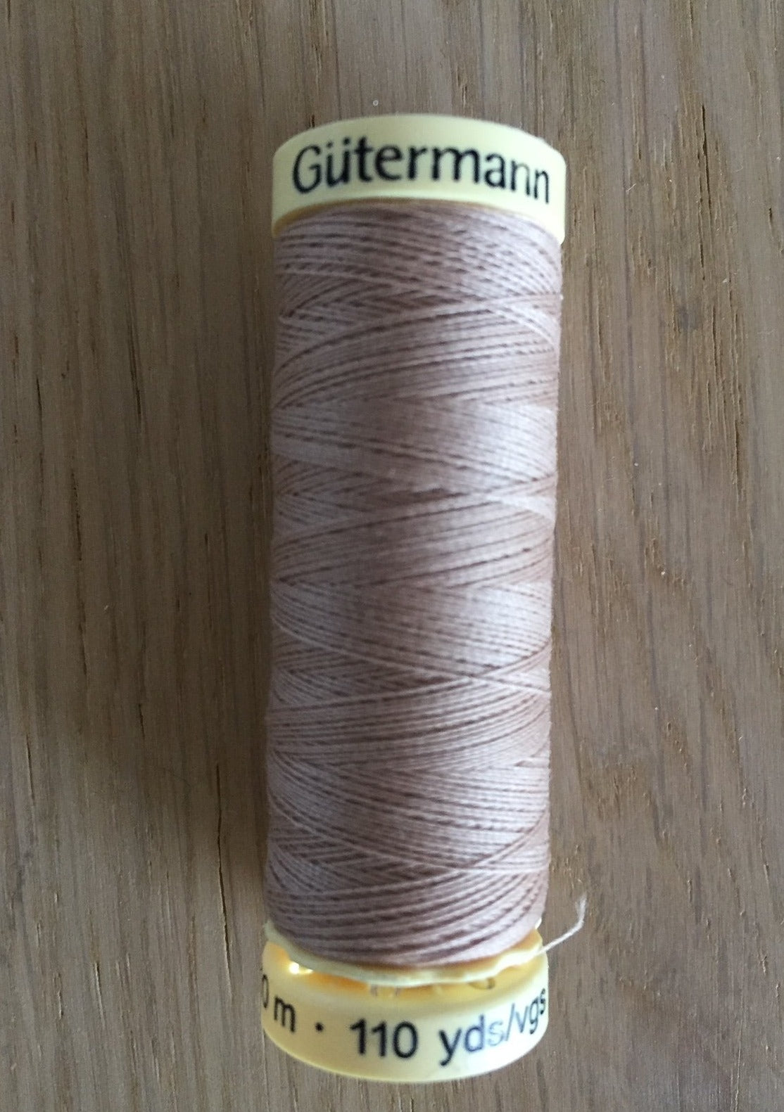 Gutermann Sew All Thread 422